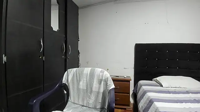 Ryan xc1 online show from March 2026 03:12:01 AM