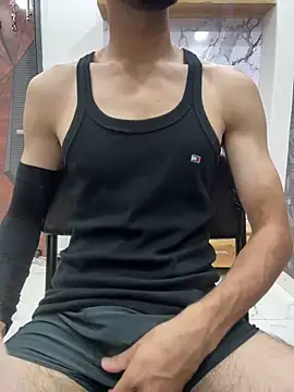 coupleyug online show from April 2026 04:55:01 PM