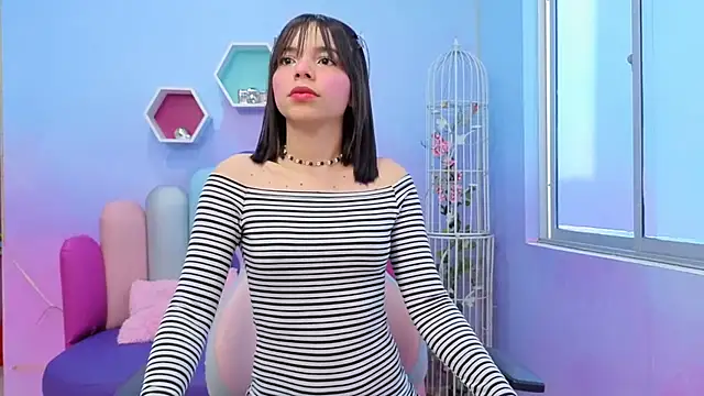 Snapshot of Issa_Skinny_ chatting on October 2025 11:39:01 AM Issa Skinny online show from October 2025 11:39:01 AM
