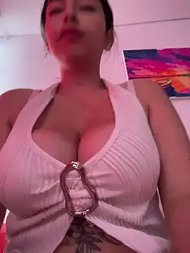 larsonbeverly online show from March 2026 08:14:01 PM