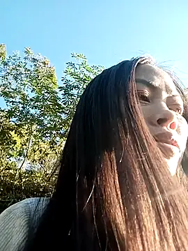 CoMay003 online show from November 2025 12:36:01 AM