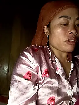 CoMay003 online show from January 2026 01:16:02 PM