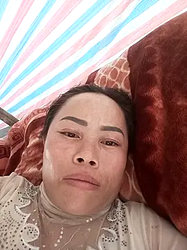 CoMay003 online show from April 2026 06:43:02 AM