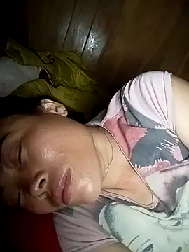 CoMay003 online show from April 2026 10:33:02 PM