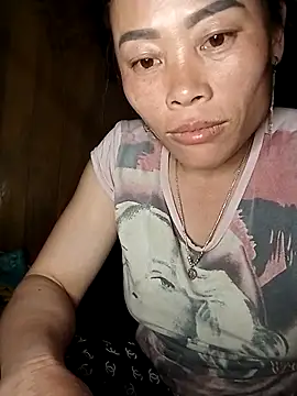 CoMay003 online show from April 2026 02:43:01 PM