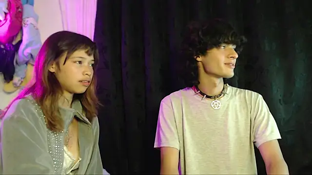 MixiPeach online show from April 2026 02:17:01 AM