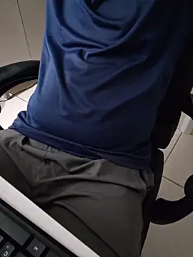 Carloskasado online show from January 2026 06:05:02 AM