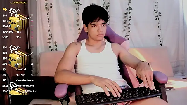 an drew18 online show from October 2025 02:04:02 PM