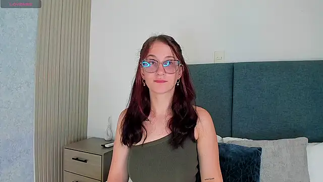 Snapshot of Laura_Ivy chatting on May 2026 01:07:02 PM Laura Ivy online show from May 2026 01:07:02 PM
