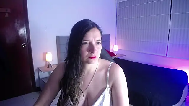 Agatha bellucci  online show from October 2025 01:15:02 PM