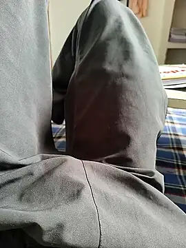 Snapshot of Bio-teacher chatting on October 2025 06:00:01 AM Bio-teacher online show from October 2025 06:00:01 AM