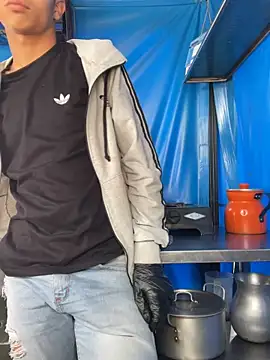 diegoand0911 online show from March 2026 02:40:02 PM