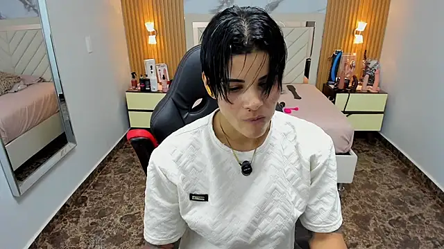 KAROLLJONES1 online show from January 2026 07:17:02 PM