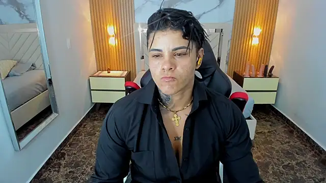 KAROLLJONES1 online show from June 2026 07:03:02 PM
