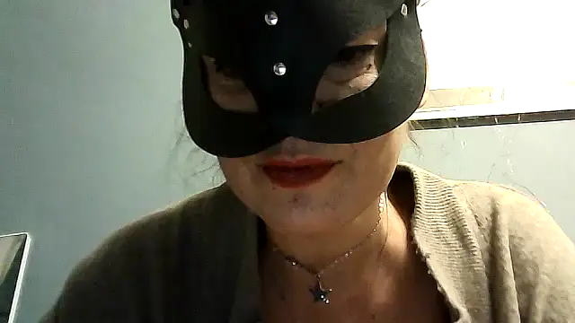 vanitafalcao online show from November 2025 07:14:01 PM