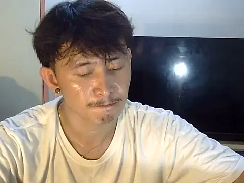 Snapshot of Everyday_Cum chatting on October 2025 01:32:01 PM Everyday Cum online show from October 2025 01:32:01 PM