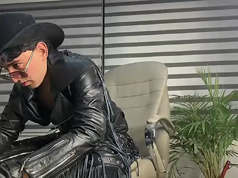 Alexxx savage online show from April 2026 02:34:01 AM