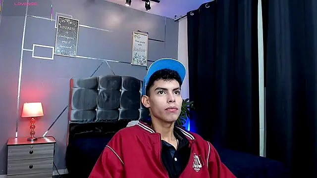 Room 69x online show from October 2025 03:42:02 AM