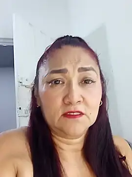 Snapshot of linda_luna29 chatting on May 2026 04:53:02 AM linda luna29 online show from May 2026 04:53:02 AM