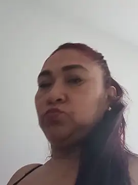 Snapshot of linda_luna29 chatting on May 2026 08:47:01 PM linda luna29 online show from May 2026 08:47:01 PM