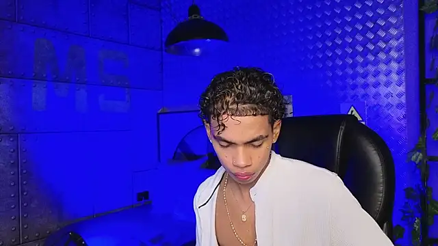 AlanCutee online show from March 2026 04:01:01 AM