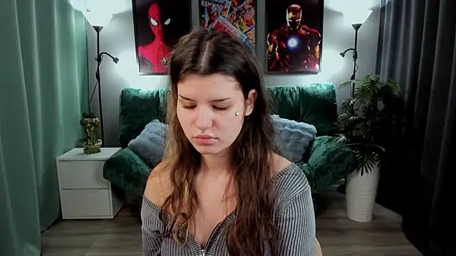 AnoraDark online show from November 2025 12:26:01 PM