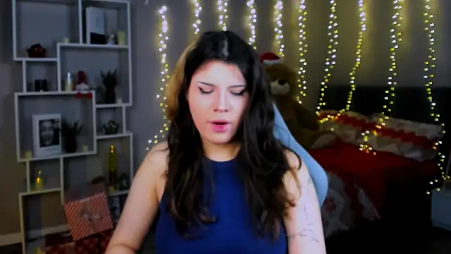 AnoraDark online show from December 2025 12:21:01 PM