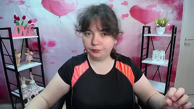 Snapshot of NeonilaLisova chatting on April 2026 05:10:02 AM NeonilaLisova online show from April 2026 05:10:02 AM