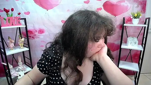 Snapshot of NeonilaLisova chatting on May 2026 11:05:02 AM NeonilaLisova online show from May 2026 11:05:02 AM