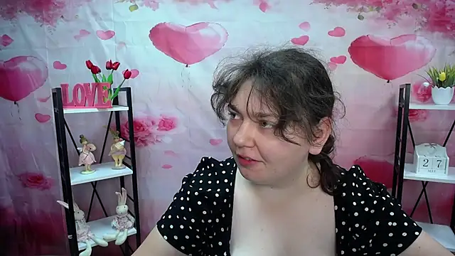 Snapshot of NeonilaLisova chatting on May 2026 05:05:02 AM NeonilaLisova online show from May 2026 05:05:02 AM