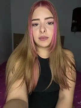 Snapshot of Nahomy_cm chatting on July 2026 03:59:02 AM Nahomy cm online show from July 2026 03:59:02 AM