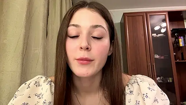 Adel strongwoman online show from March 2026 05:20:01 PM