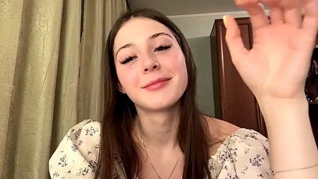 Adel strongwoman online show from April 2026 06:24:02 PM