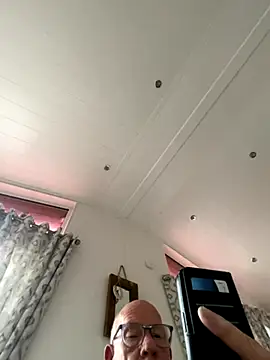 philefc online show from October 2025 10:01:02 AM