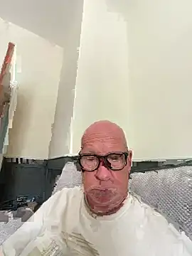 Snapshot of philefc chatting on June 2026 10:19:02 AM philefc online show from June 2026 10:19:02 AM