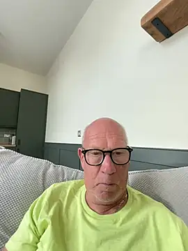 Snapshot of philefc chatting on July 2026 09:47:01 AM philefc online show from July 2026 09:47:01 AM
