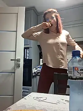 Anayssa  online show from September 2025 09:16:02 PM