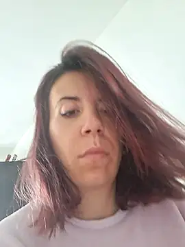 Anayssa  online show from February 2026 10:27:01 AM