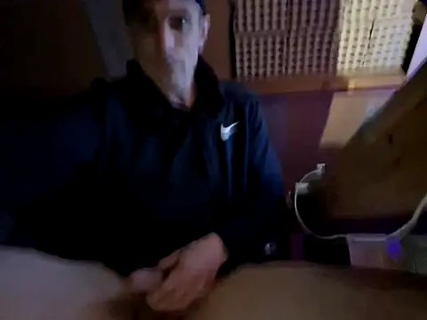 kompiee online show from October 2025 04:01:02 AM