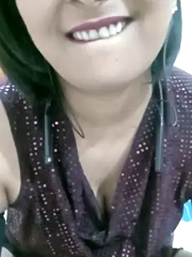 Queen Kushi4 online show from April 2026 06:16:01 PM