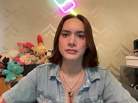 Snapshot of Yhanbeaufort18 chatting on July 2026 06:16:02 AM Yhanbeaufort18 online show from July 2026 06:16:02 AM