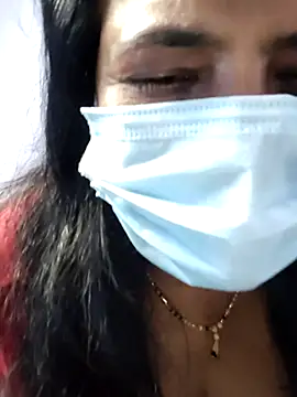 mallu-lover online show from November 2025 10:13:02 PM