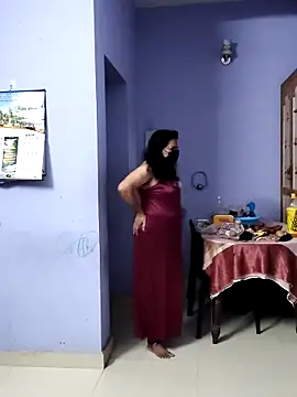 mallu-lover online show from April 2026 06:19:01 AM