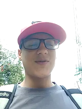 Snapshot of NoahLux chatting on October 2025 06:31:01 PM NoahLux online show from October 2025 06:31:01 PM