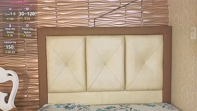 Miladiosa online show from July 2026 01:07:01 PM