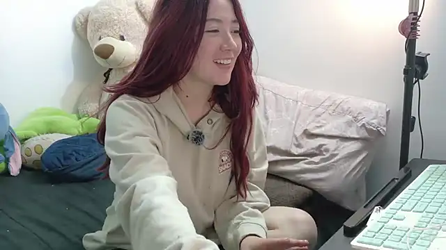 lunnaa  online show from January 2026 02:03:01 AM