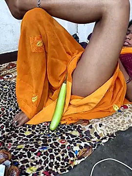 desimalai28 online show from April 2026 07:01:02 PM