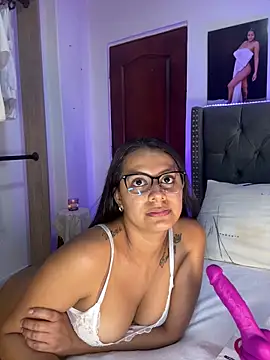 ema zoe online show from March 2026 12:04:02 AM