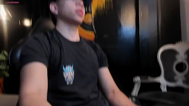 Eryonbradley online show from November 2025 11:24:01 AM