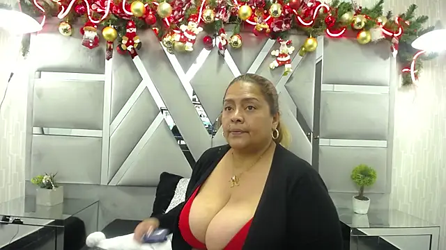 MonzerratBoyer online show from December 2025 06:59:01 PM